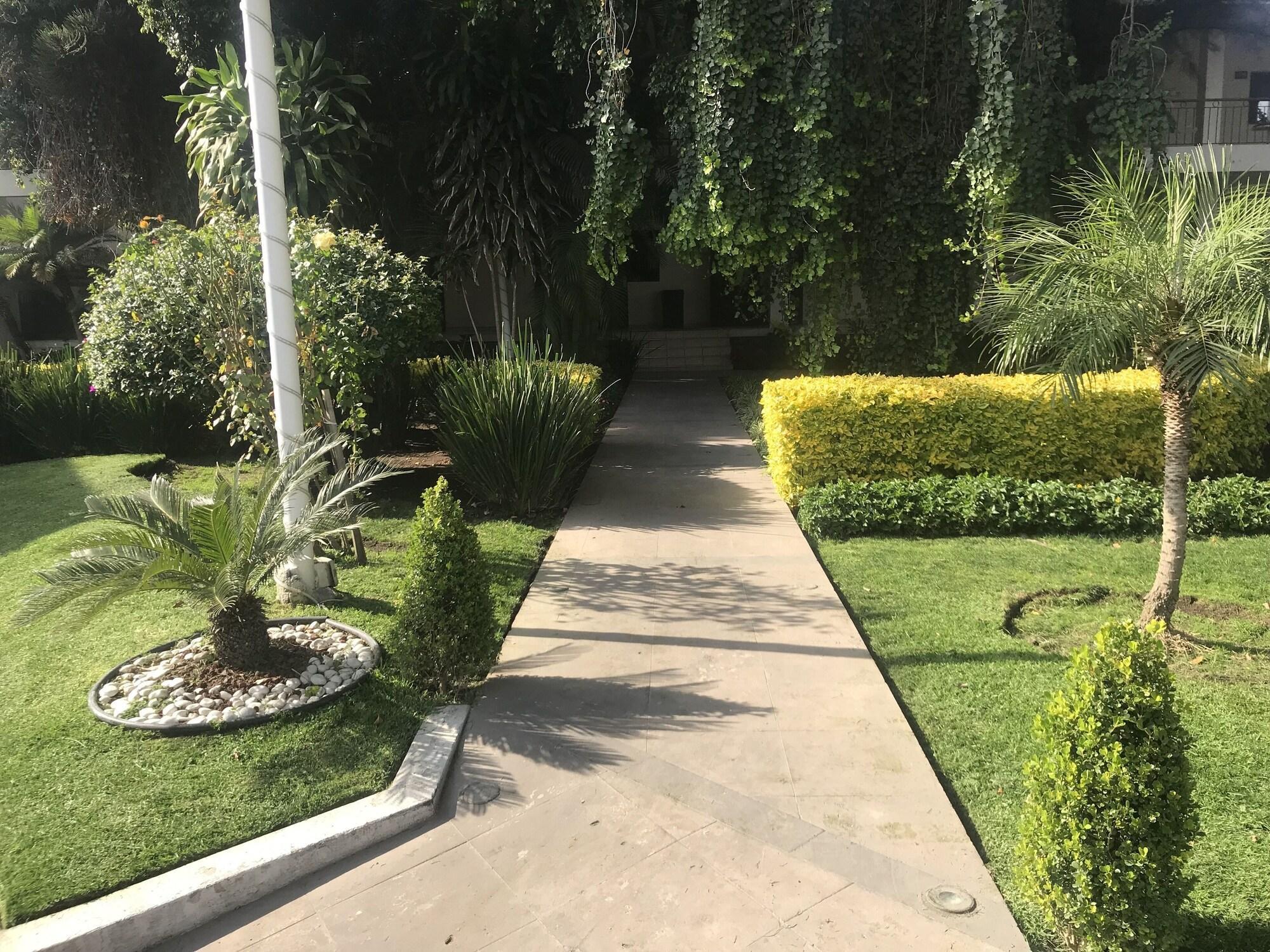 Hotel Ronda Minerva - Arborea Guadalajara Bagian luar foto